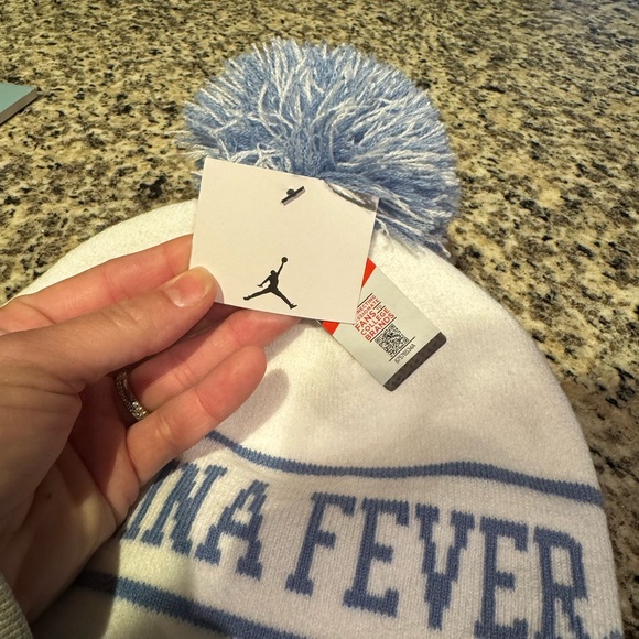 NWT Jordan Brand UNC Tarheels Beanie - Picture 6 of 6